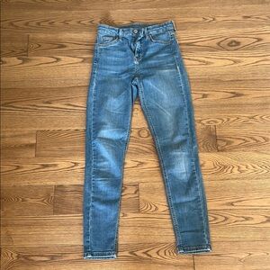 Topshop Blue Skinny Jeans with Sleek Silhouette